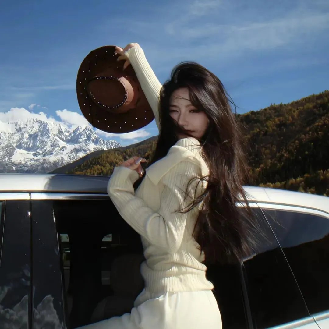 向月亮祈祷的小丑